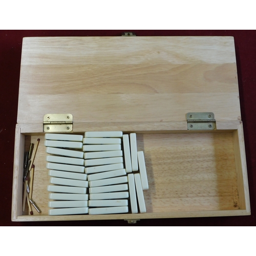 366 - Domino Set. Wooden with counter. Very clean, good quality