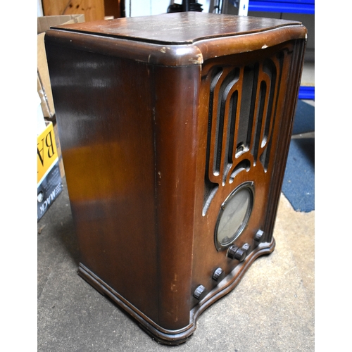 1 - Ferguson 1930s Tabletop Radio Receiver. A Ferguson model 378 radio in a wooden casing with a pleasin... 