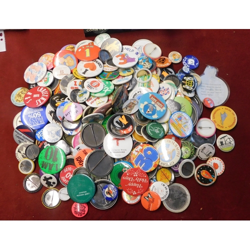 181 - Button Badge Collection. Box of assorted badges from 1970's, 1980's and some later. Approx 100 badge... 