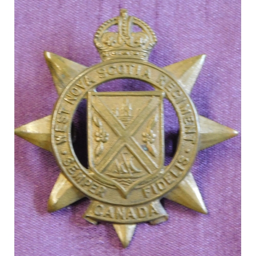 349 - British Commonwealth WWII Canadian West Nova Scotia Regiment Cap Badge