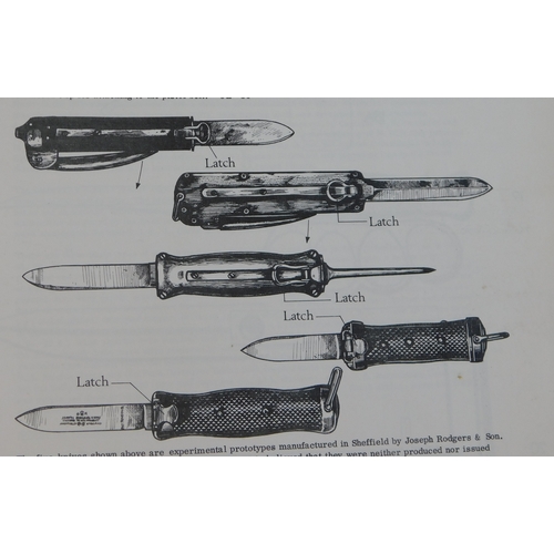 344 - A Primer of Military Knives - European & American Combat Trench & Utility Knives by Gordon Hughes & ... 