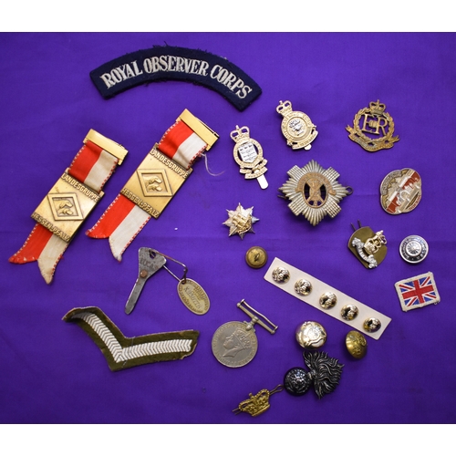 289 - British and Foreign Collection of Badges, Buttons and Medals including: 1939-45 Medal, Royal Anglica... 