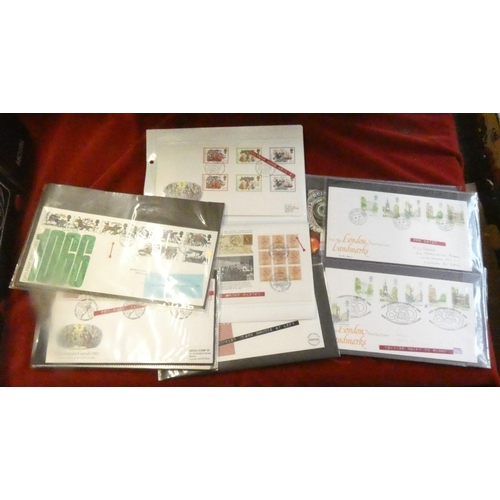 216 - GB FDCs (errors) 1966 - 841 versions, varieties and errors on FDCs, mostl;y minor flaws, pre-issue d... 