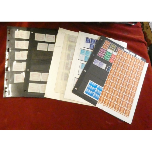 223 - Great Britain 1968-1984 u/m Machins includes SG723 1/2d sheet of 120, booklet SGNA1 2002, seven book... 
