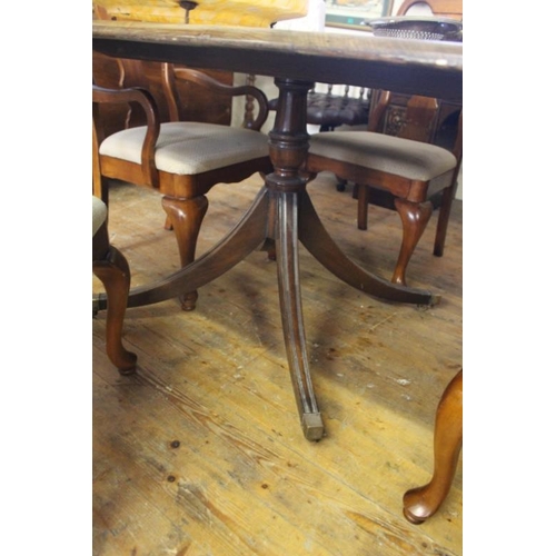 383 - Good Regency Mahogany Square Breakfast Table on Turned Pod with 4 Splayed Legs