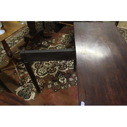 533 - Early Victorian Mahogany Tea Table on square Legs