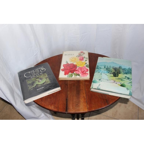 103 - 3 Lovely Garden Interest Books 1, Curiosities of the Plant Kingdom / Reinhard Hohn
2. Roses / Eric B... 