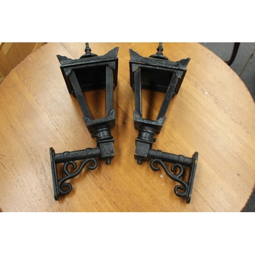 74 - Pair of Cast Iron Wall Mounted Lntern Lights with Brackets (63cm Tall 0 24cm Wide)