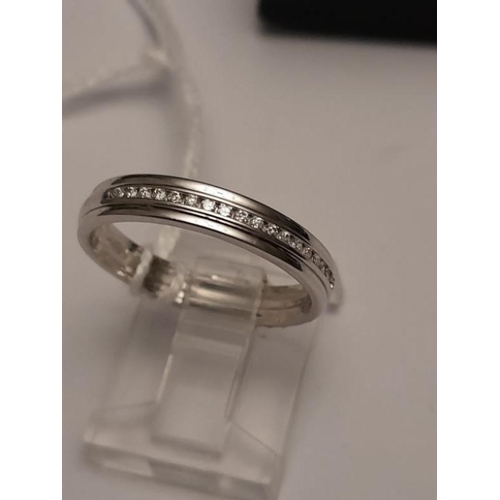 367 - 18 Carat Half Eternity Ring (.20 carat) - Size N