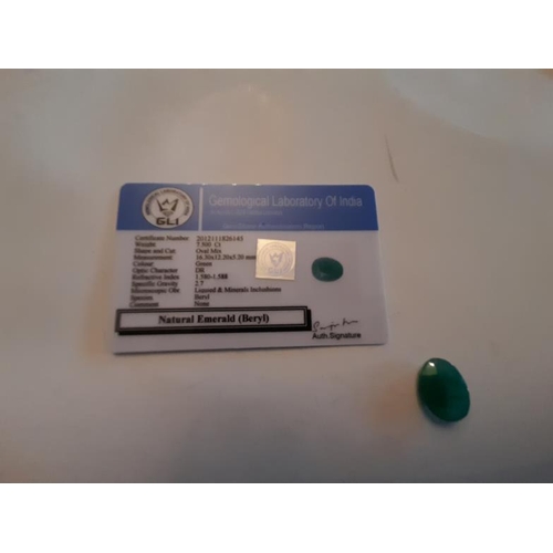 825 - Natural Emerald Gemstone - 7.5 carat