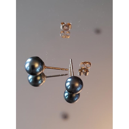 836 - Black Pearl Earrings