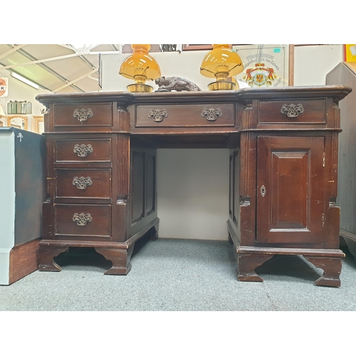 513 - Victorian Style Mahogany Writing Desk