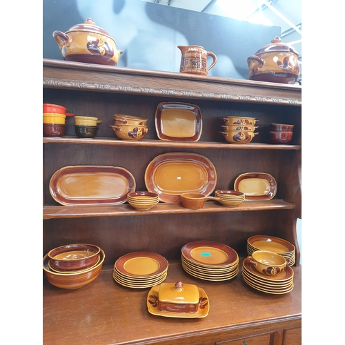 93 - Villeroy & Boch German Dinner Service (58 Pieces)