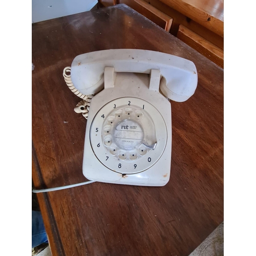 456 - Irish White Telephone