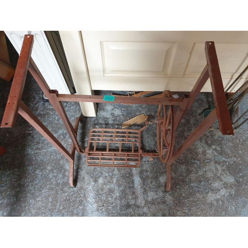 462 - Sewing Machine Stand (ideal Garden Table Base)