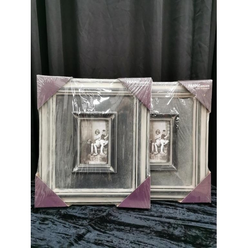 99 - Pair of Vintage Style Frames