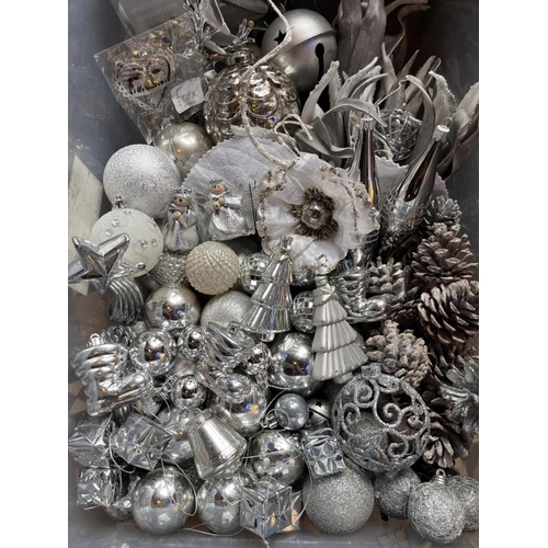 712 - Box of assorted Silver Christmas Décor