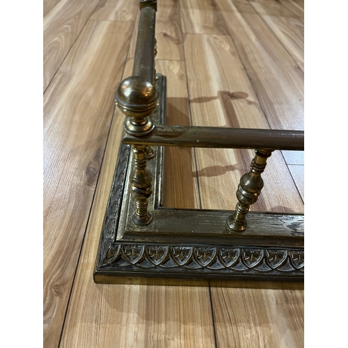 59 - Large Edwardian Brass Fire Fender (104 cm W x 20 cm H x 36 cm D)