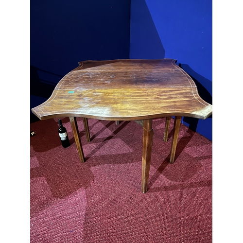 85 - Georgian Mahogany Shaped Double Drop Leaf Table with Boxwood Stringing Throughout on Square Tapering... 