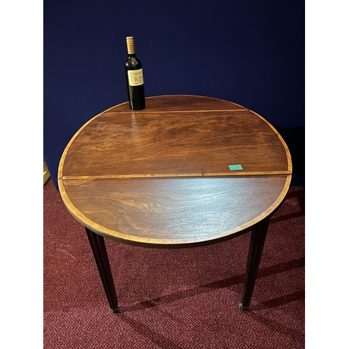 180 - Georgian Mahogany Pembrooke Table with Satinwood Crossbanding Standing on Square Tapering Legs