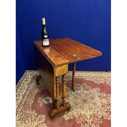 35 - Good Quality Victorian Mahogany Sutherland Table (91 cm W x 70 cm H x 76 cm D)