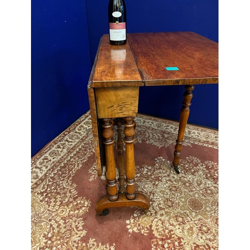35 - Good Quality Victorian Mahogany Sutherland Table (91 cm W x 70 cm H x 76 cm D)