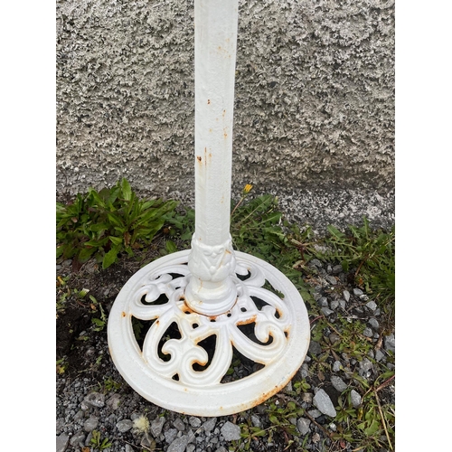 372 - Cast Metal Sun Dial on Stand (34 cm W x 80 cm H)