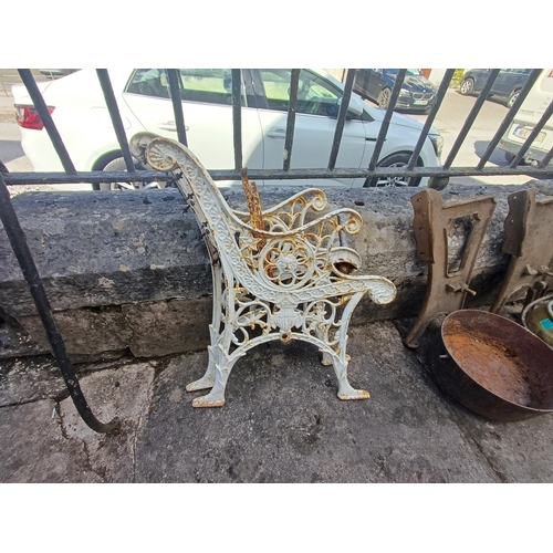 4 - Pair of heavy Cast Iron Garden Seat Ends - White