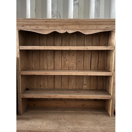 654 - Good Pine Dresser, Shelf Top above Drawers and Cupboard (122 cm W x 203 cm H x 48 cm H)