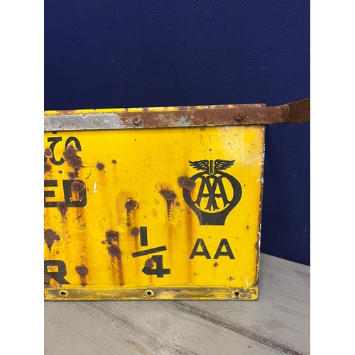 710 - Exceptional Rare AA Yellow Enamel Finger Sign, Unapproved Road, in Irish Also (100 cm W x 35 cm H)