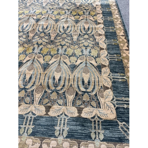 728 - Irish Design Large Centre Rug (530 cm W x 310 cm)