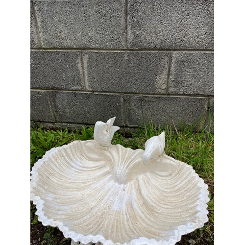 422 - Cast Iron Bird Bath with Scallop Design (35 cm H)