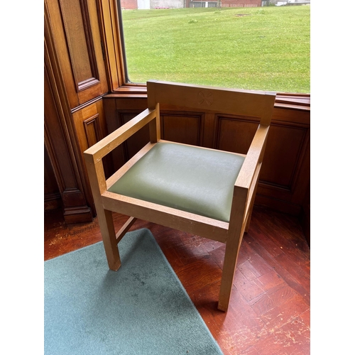 117 - Oak Altar Chair (58 cm W x 75 cm H x 54 cm D)