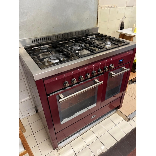 172 - Waterford Five Ring Cooker (Subject to Removal, One Door Missing Seal) (100 cm W x 88 cm H x 60 cm D... 