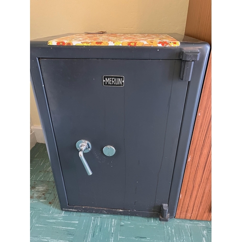 86 - Merlin Safe with Key (64 cm W x 90 cm H x 58 cm D)