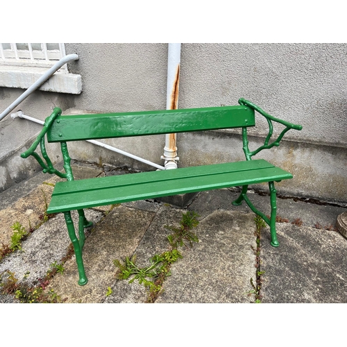 325 - Wrought Iron Bench with Rustic Design (124 cm W x 70 cm H x 45 cm D)