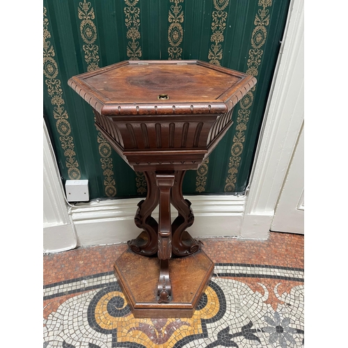 352 - William IV Mahogany Pedestal Cabinet with Lift Top Hexagonal Shape on Triform Base (50 cm W x 84 cm ... 