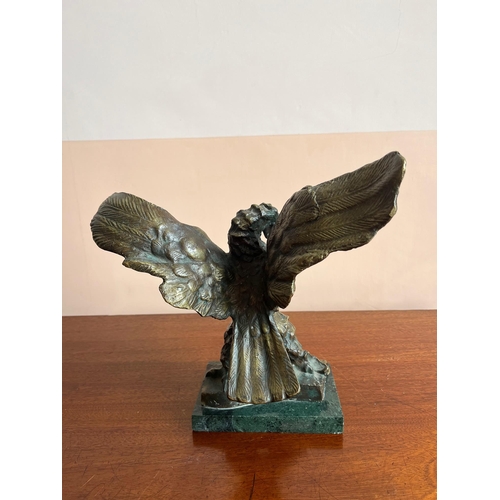 375 - Bronze Griffin on a Green Marble Base (29 cm W x 27 cm H x 15 cm D)