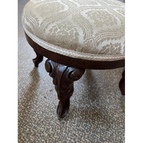 423 - Victorian Mahogany Circular Foot Stool (33 cm W x 25 cm H)