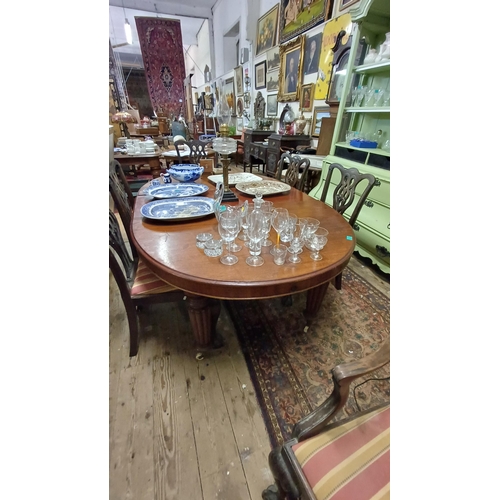 63 - Victorian Mahogany Oval End Dining Table with 1 Leaf (needs some attention)