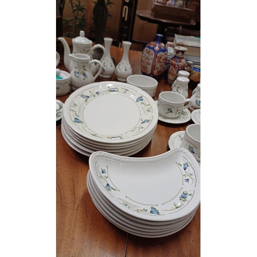 220 - Churchill Hotel Ware 34 Piece Dinner Service (serves 6)