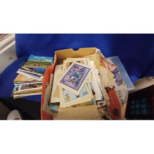 440 - Good Mixed Lot of old Irsh Postcards, Various Stamps, etc