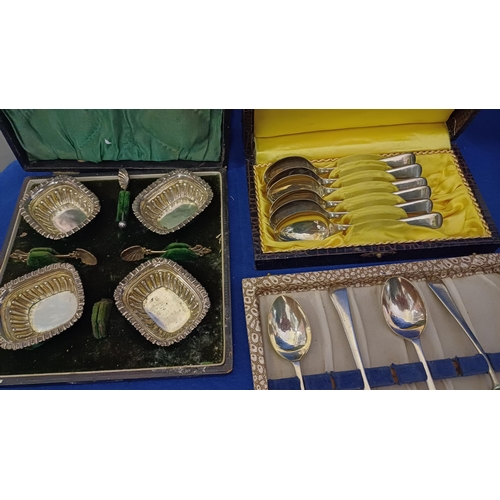 443 - Nice cased set of 4 Salts and 3 others together with some glass droplets