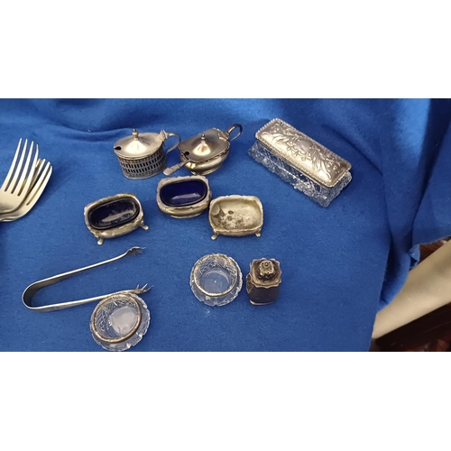 446 - Mixed lot of Silver & Silver Plate including salts