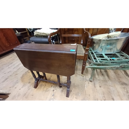 663 - Edwardian Mahogany Sutherland Table