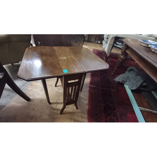 209 - Edwardian Mahogany Sutherland Table