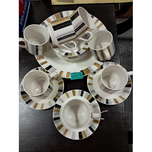 76 - Midwinter Tableware Part Set