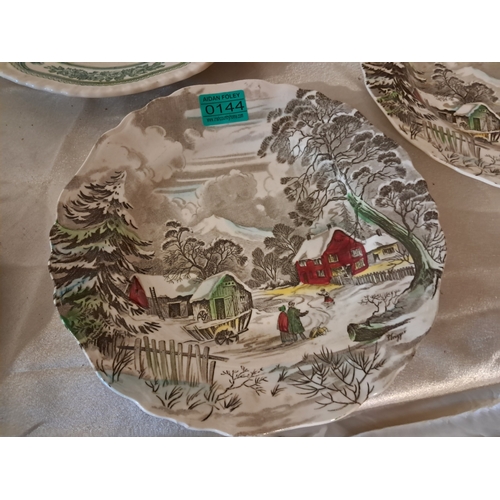 144 - Three Alfred Meakin Christmas Plates, Masons Platter and a Set of 3 Graduated Platters