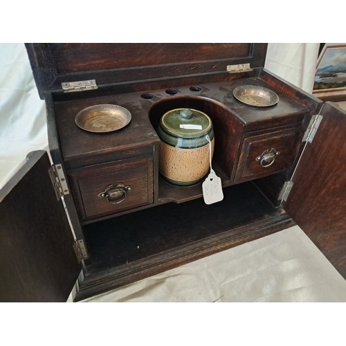 90 - Edwardian Oak Pipe Smokers Cabinet with Royal Doulton Tobacco Jar (42cm x 27cm x 23cm)