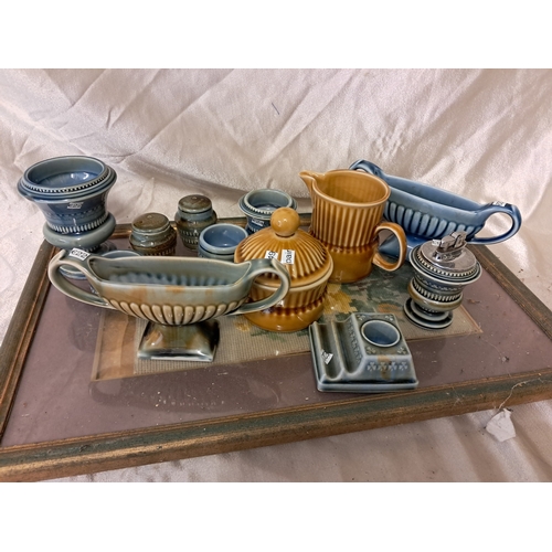 1287 - Lot of Irish Wade Pottery on a Tray